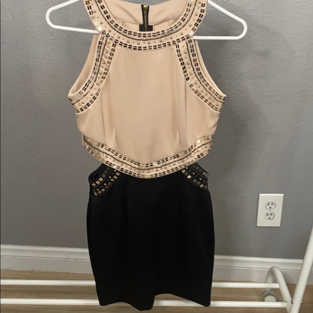 Side cutout dress